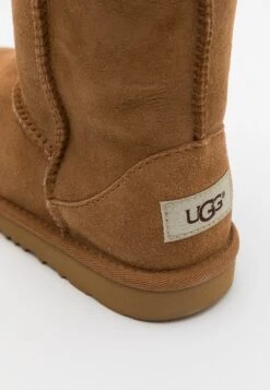 Ugg Classic Ii - Korte Laarzen - Chestnut -Ugg Verkoopwinkel daa4d66d492a4b5e8b3f2ff38e9daf18