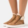 Ugg Alameda Mid Zip - Sneakers Hoog - Chestnut 2 Ugg Alameda Mid Zip - Sneakers Hoog - Chestnut -Ugg Verkoopwinkel f093e952a97b474c94fb3dabad8ed3a1