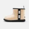 Ugg Classic Clear Mini Ii - Regenlaarzen - Natural/Black -Ugg Verkoopwinkel f2e689101f274059ba79a2c823bdb30a