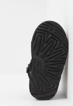 Ugg Neumel - Veterboots - Black 13 Ugg Neumel - Veterboots - Black -Ugg Verkoopwinkel f54bee0e3e694bbd83930ab51808d646
