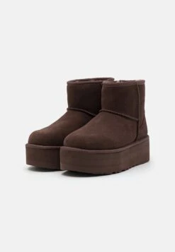Ugg Classic Mini Platform - Enkellaarsjes Met Plateauzool - Burnt Cedar -Ugg Verkoopwinkel f6ddb4f2d18c4c84ba620795c05574d8