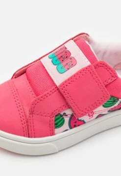 Ugg Rennon Watermelon Stuffie Unisex - Sneakers Laag - Watermelon -Ugg Verkoopwinkel f87738ec672e4e11accaf19fad2109a1